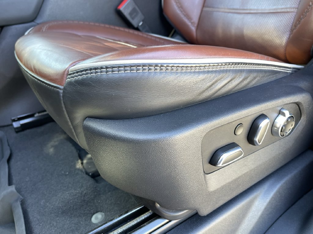 Used 2025 GMC Sierra 3500 Denali Ultimate AWD/4WD image 19