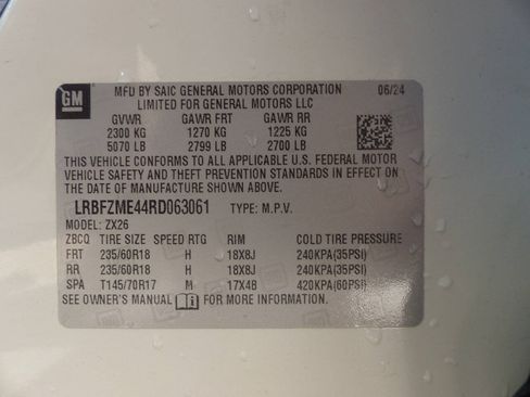 Used 2024 Buick Envision Preferred AWD/4WD image 16