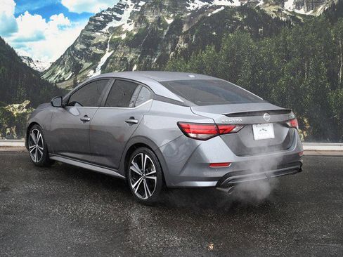 Used 2022 Nissan Sentra SR image 9