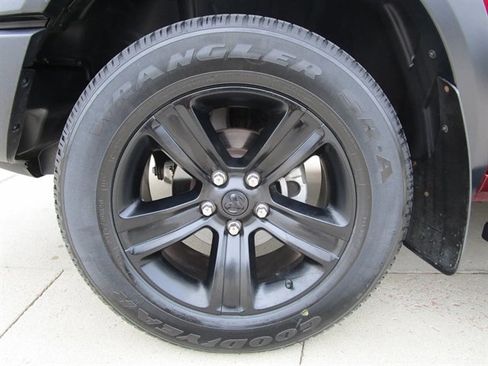Used 2022 RAM 1500 Classic Warlock w/ Electronics Group AWD/4WD image 30