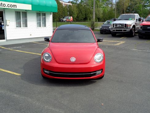 Used 2012 Volkswagen Beetle 2.0T image 12