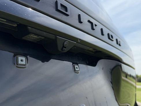 Used 2023 Ford Expedition Limited AWD/4WD image 11