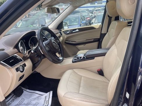 Used 2017 Mercedes-Benz GLS 450 4MATIC image 10