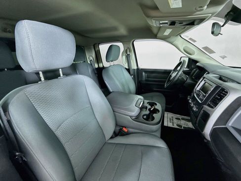 Used 2017 RAM 1500 Express AWD/4WD image 26