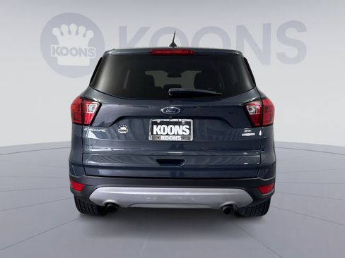 Used 2019 Ford Escape SE FWD image 5
