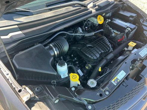 Used 2019 Dodge Grand Caravan GT FWD image 45