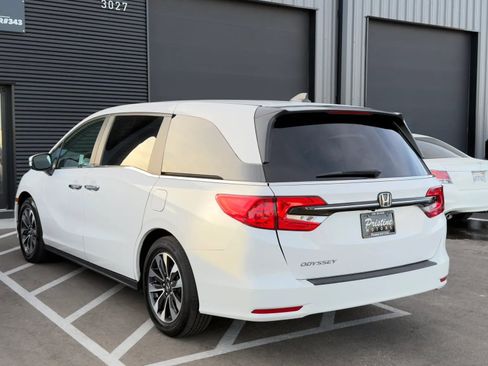 Used 2024 Honda Odyssey EX-L image 5