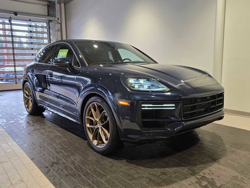 New 2026 Porsche Cayenne Turbo image 9
