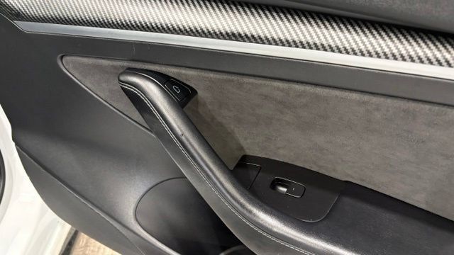 Used 2021 Tesla Model 3 Standard Range Plus RWD image 23