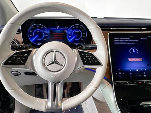 Certified 2023 Mercedes-Benz EQE 500 4MATIC SUV image 11