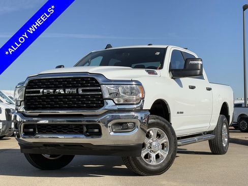 Used 2024 RAM 2500 Big Horn image 2