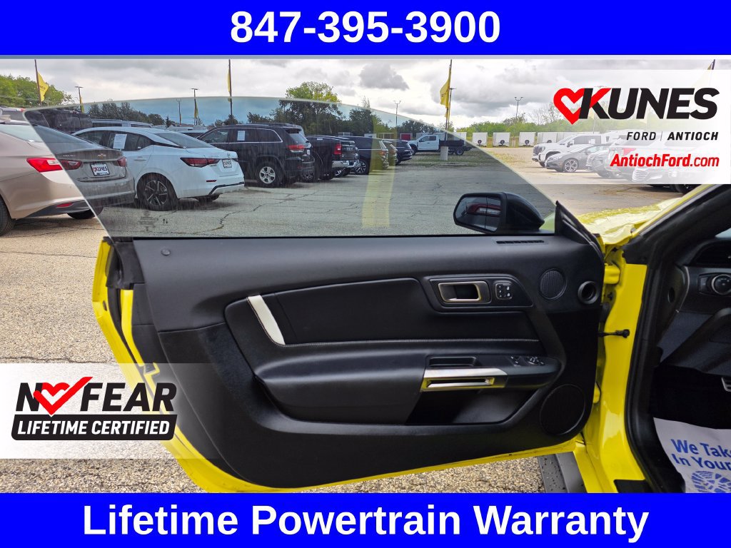Used 2021 Ford Mustang Shelby GT500 w/ Technology Package RWD image 30