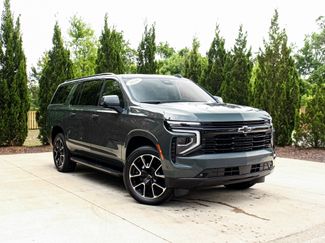 Used 2026 Chevrolet Suburban RST w/ Comfort Package AWD/4WD video 2