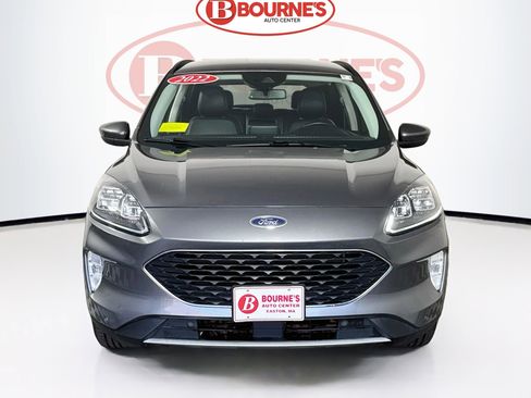 Used 2022 Ford Escape Titanium AWD/4WD image 5