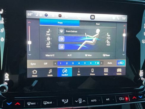 Used 2024 Jeep Wagoneer Series II image 21