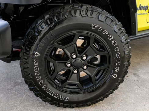 Used 2023 Jeep Wrangler Unlimited image 53