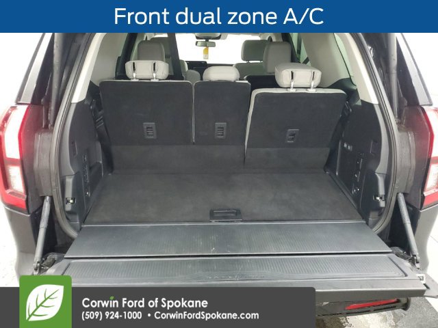 Used 2025 Ford Expedition Active AWD/4WD image 5
