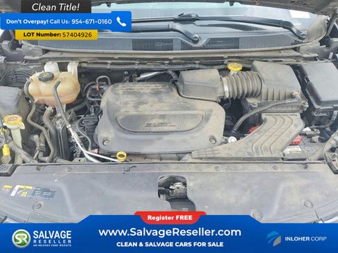 Used 2022 Chrysler Pacifica Touring-L FWD image 16
