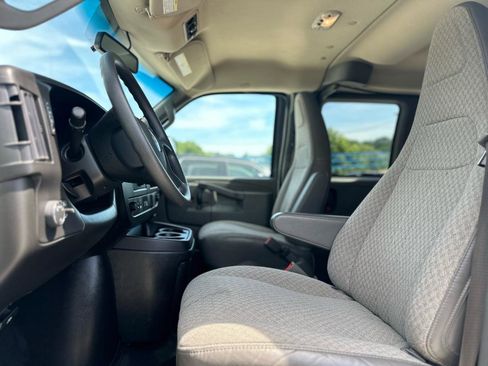 Used 2023 Chevrolet Express 3500 LS RWD image 9
