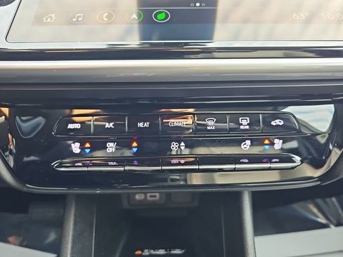 Used 2023 Chevrolet Bolt EUV Premier w/ Sun & Sound Package image 27