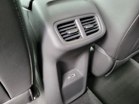 Used 2023 Buick Envision Preferred FWD image 31