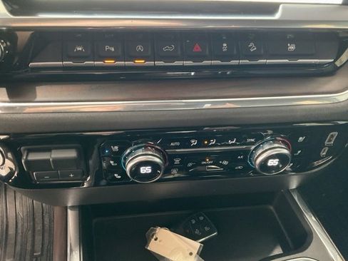 Used 2022 GMC Sierra 1500 SLT w/ SLT Premium Plus Package image 16