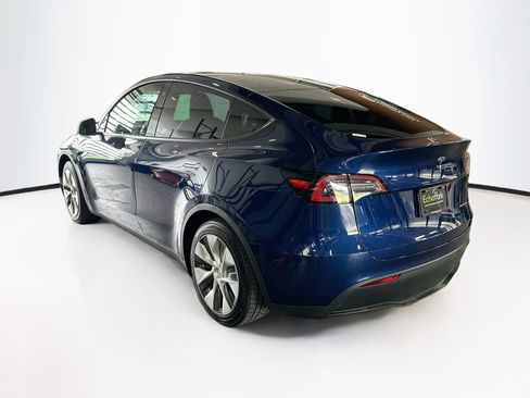 Used 2021 Tesla Model Y Long Range AWD/4WD image 5