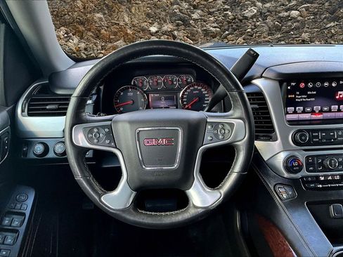 Used 2016 GMC Yukon SLT w/ Open Road Package image 5