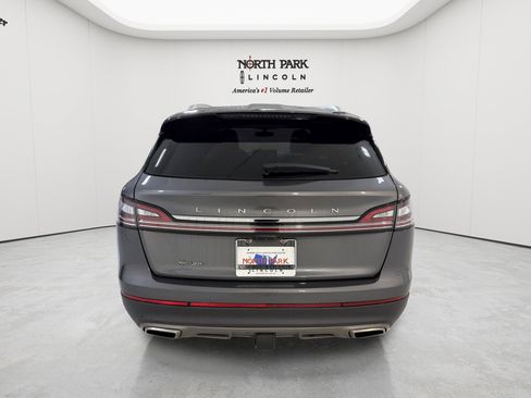 Used 2023 Lincoln Nautilus Reserve w/ Class II Trailer Tow Package AWD/4WD image 4
