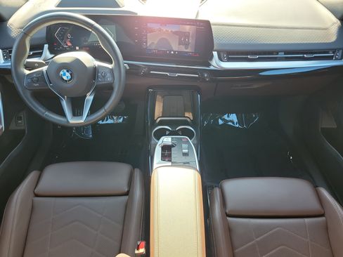 Used 2025 BMW X2 xDrive28i AWD/4WD image 14