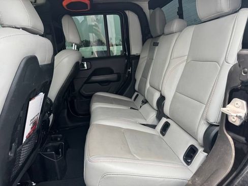 Used 2021 Jeep Gladiator Mojave AWD/4WD image 19