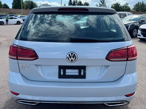 Used 2019 Volkswagen Golf SE FWD image 5