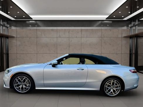 Used 2023 Mercedes-Benz E 450 4MATIC Cabriolet image 6