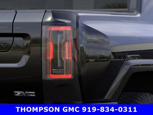 New 2026 GMC Hummer EV 4x4 Crew Cab image 11