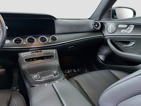 Used 2023 Mercedes-Benz E 350 Sedan image 30