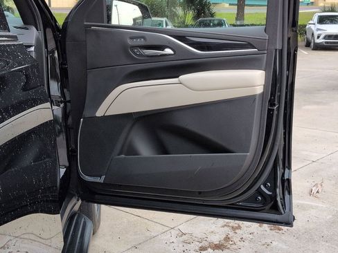 Used 2024 Cadillac Escalade Sport RWD image 21