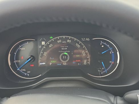 New 2025 Toyota RAV4 XLE image 27