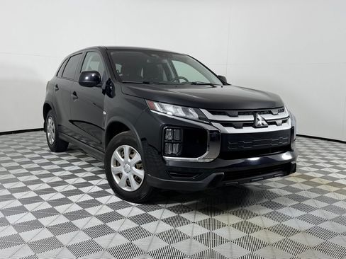 Used 2022 Mitsubishi Outlander Sport ES FWD image 2