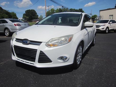 Used 2012 Ford Focus SE FWD image 33