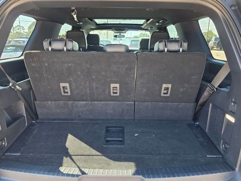 Used 2022 Ford Expedition Platinum image 16
