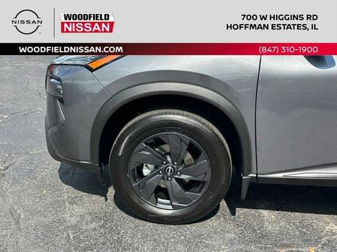 Certified 2026 Nissan Rogue SV AWD/4WD image 7