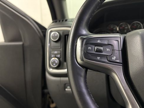 Used 2020 Chevrolet Silverado 1500 LT w/ Texas Edition image 38