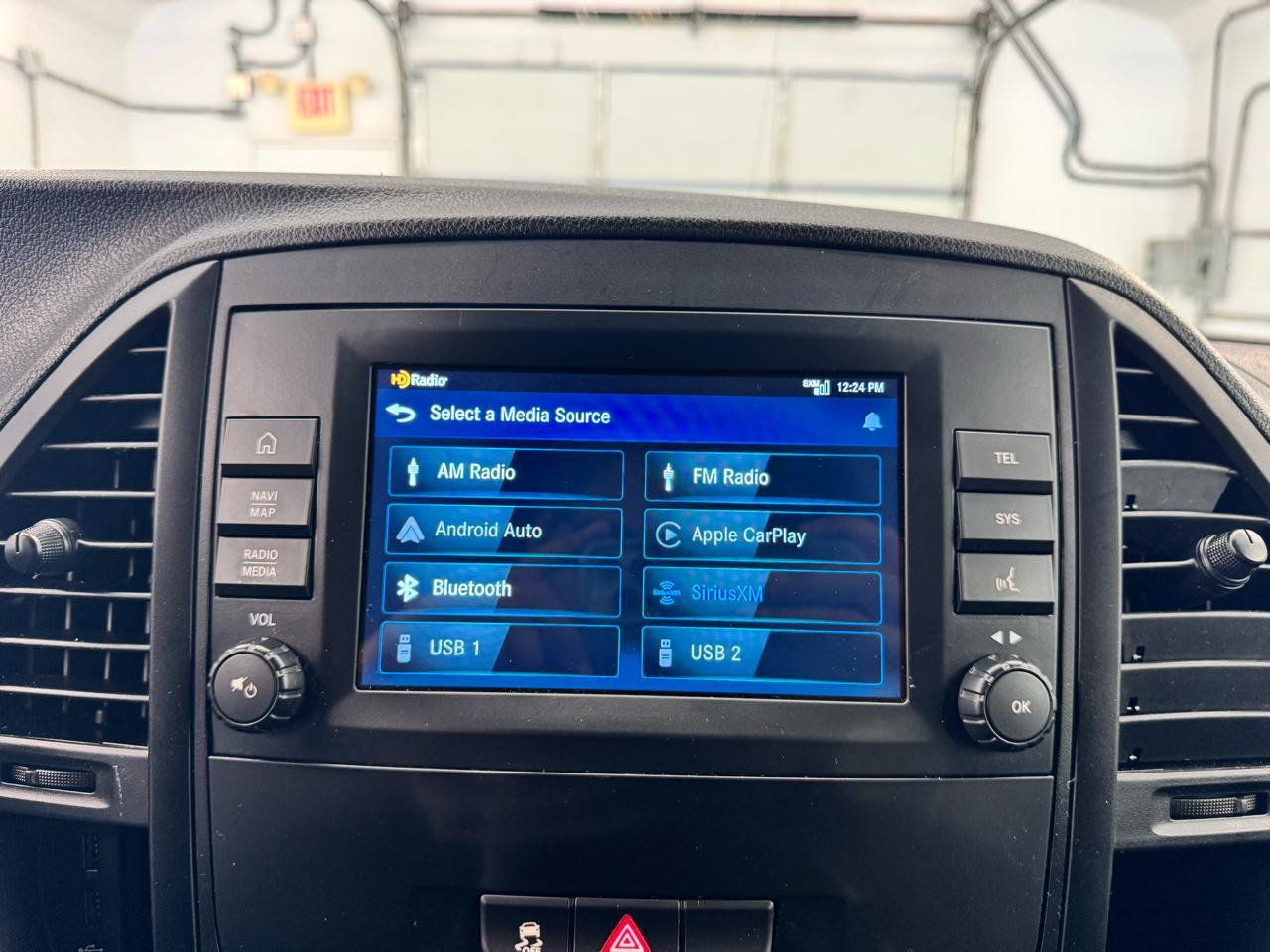 Used 2022 Mercedes-Benz Metris image 22