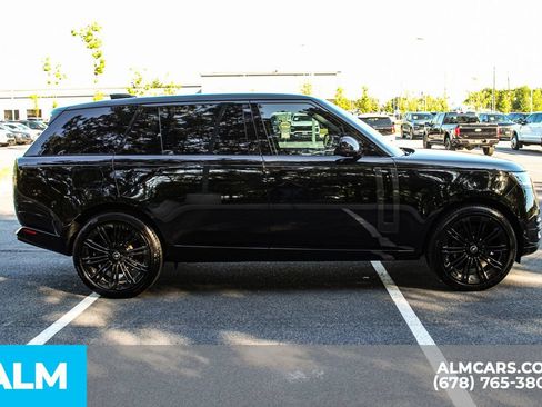 Used 2025 Land Rover Range Rover Long Wheelbase SE AWD/4WD image 9