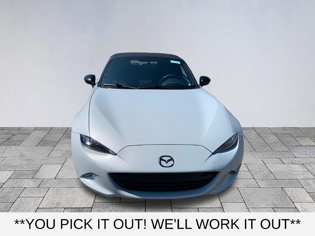 Used 2016 MAZDA MX-5 Miata Club RWD image 2