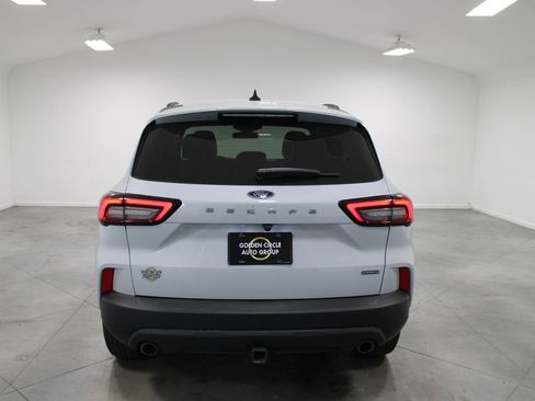 Used 2025 Ford Escape ST-Line Select w/ Class II Trailer Tow Package AWD/4WD image 8