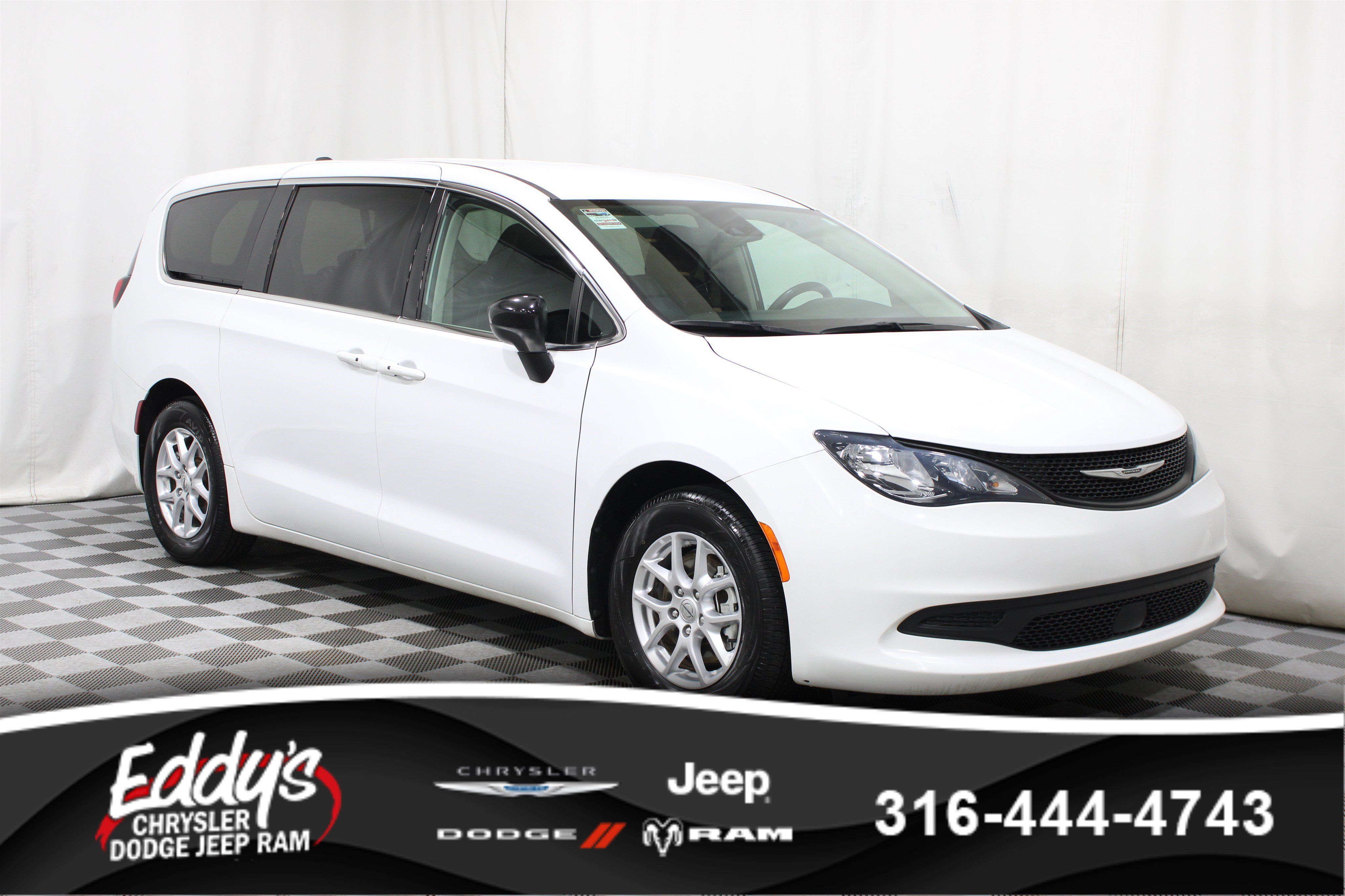 Used 2024 Chrysler Voyager LX FWD image 1