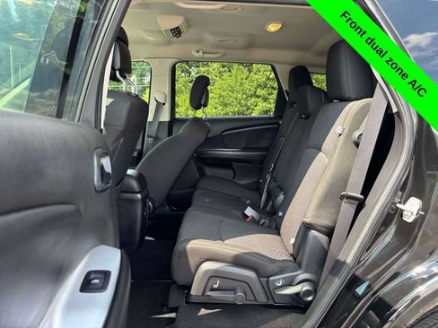 Used 2019 Dodge Journey SE FWD image 23