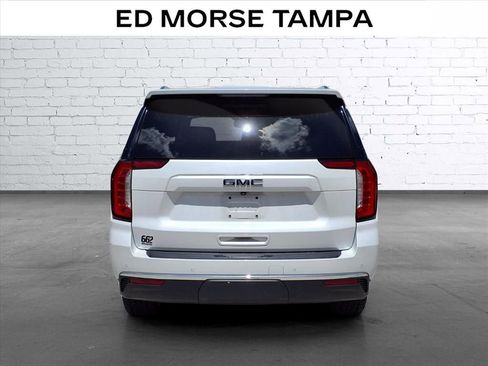 Used 2022 GMC Yukon SLT w/ SLT Luxury Package AWD/4WD image 4