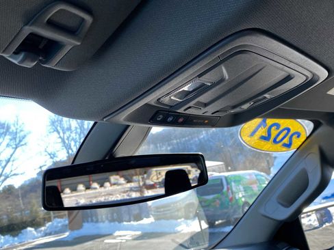 Used 2021 Chevrolet Silverado 1500 LT image 26